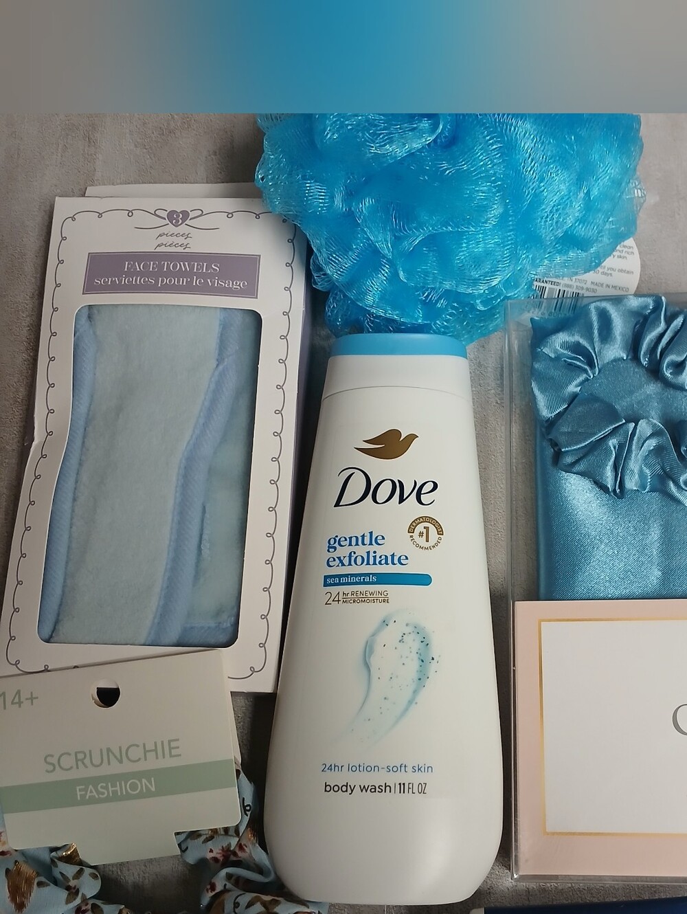 Dove SELF CARE set
